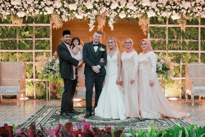 Happy Wedding Chintya by D BRIDE - 009 Happy Wedding Chintya by D BRIDE - 009