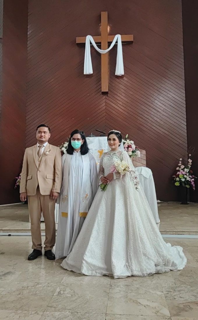 Happy Wedding 04 Juni 22 Rayzein - Alexandra by BKRENTCAR - 003 Happy Wedding 04 Juni 22 Rayzein - Alexandra by BKRENTCAR - 003