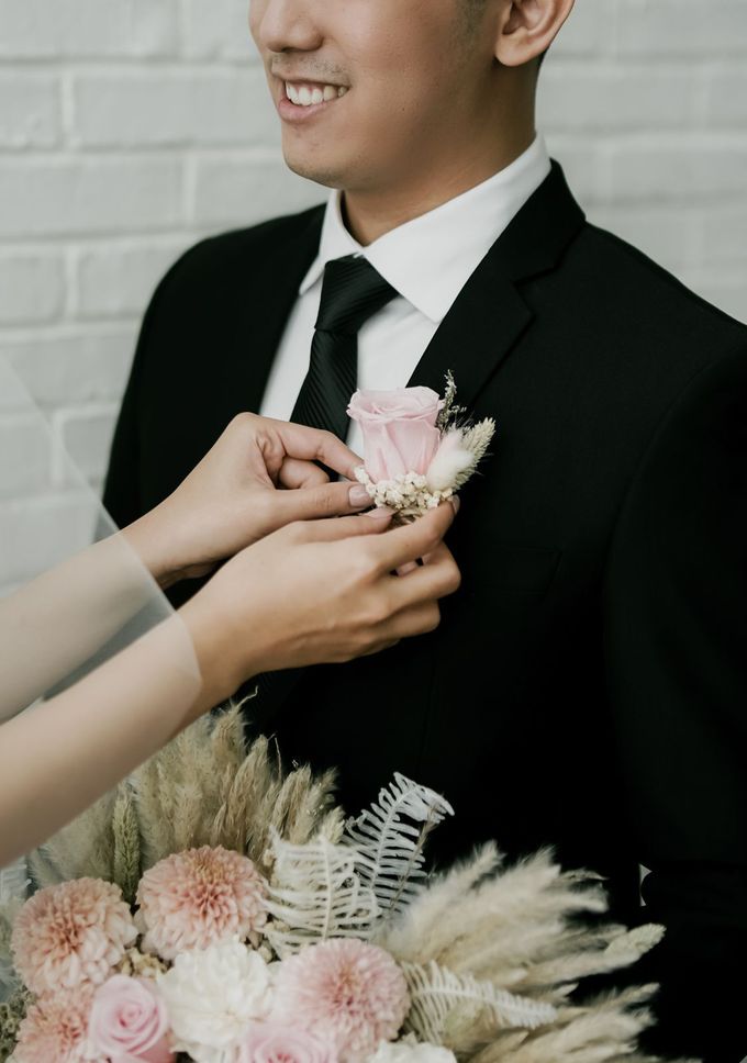 The Wedding of Luki & Stenofi by Blooming Faith - 005