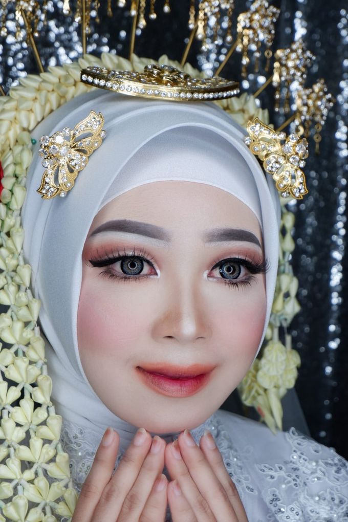 Makeup bride by Dhenia wedding gallery - 013 Makeup bride by Dhenia wedding gallery - 013