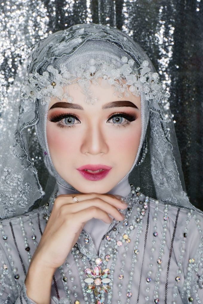 Makeup bride by Dhenia wedding gallery - 003 Makeup bride by Dhenia wedding gallery - 003