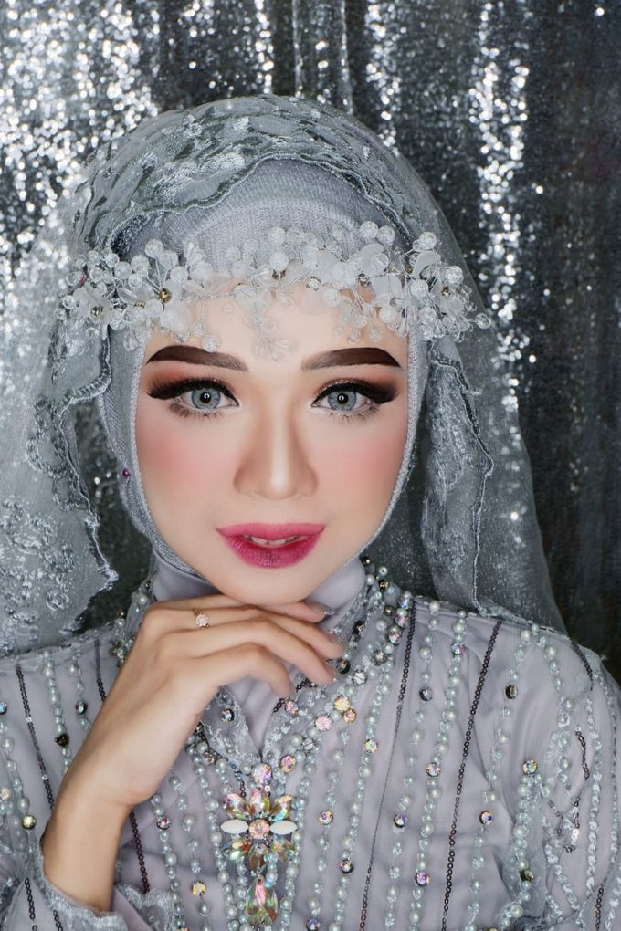 Makeup bride by Dhenia wedding gallery - 001 Makeup bride by Dhenia wedding gallery - 001