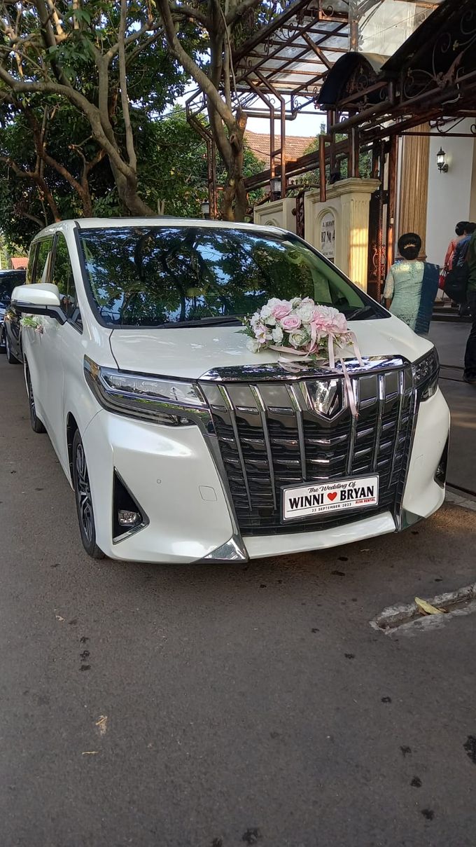 Wedding Car Alphard Facelift by Alva Wedding Car - 001 Wedding Car Alphard Facelift by Alva Wedding Car - 001