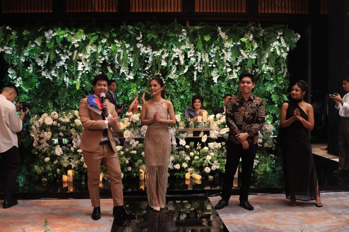 Jazz Wedding band at Observatory Room Park Hyatt Jakarta - Double V Entertainment by Ivoire Cake Design - 013 Jazz Wedding band at Observatory Room Park Hyatt Jakarta - Double V Entertainment by Ivoire Cake Design - 013