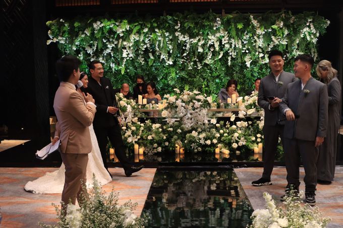 Jazz Wedding band at Observatory Room Park Hyatt Jakarta - Double V Entertainment by Ivoire Cake Design - 015 Jazz Wedding band at Observatory Room Park Hyatt Jakarta - Double V Entertainment by Ivoire Cake Design - 015