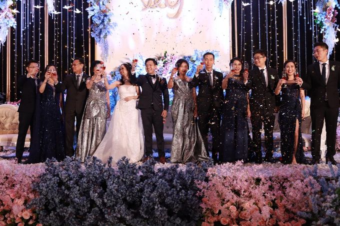 Double v Entertainment at wedding in ballroom Episode Hotel Serpong by Double V Entertainment - 023 Double v Entertainment at wedding in ballroom Episode Hotel Serpong by Double V Entertainment - 023