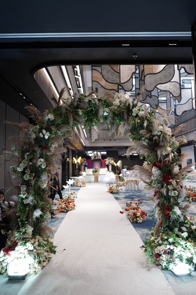 THE WEDDING OF SUHENDRA & YUWINA KARTIKA by Ohana Enterprise - 014