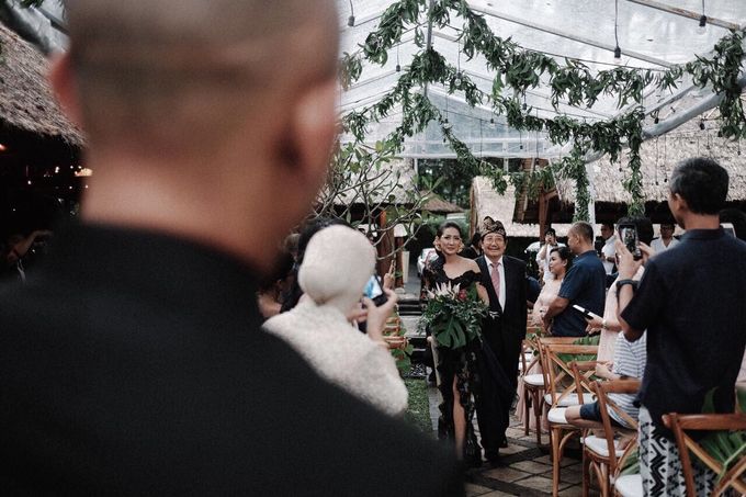 Black Marsala Wedding at Magical Ubud by Delapan Bali Event & Wedding - 016 Black Marsala Wedding at Magical Ubud by Delapan Bali Event & Wedding - 016