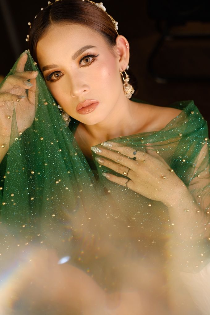 Flawless Makeup by Tia Achmad Wedding Parlour - 003 Flawless Makeup by Tia Achmad Wedding Parlour - 003