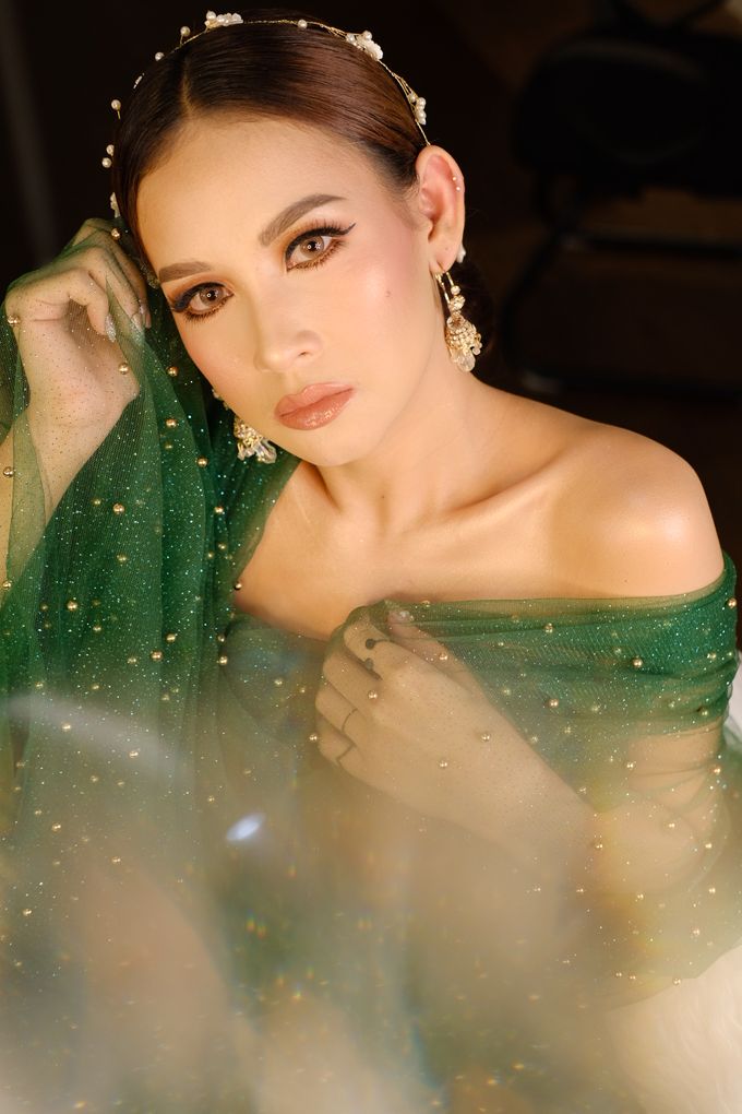Flawless Makeup by Tia Achmad Wedding Parlour - 001 Flawless Makeup by Tia Achmad Wedding Parlour - 001
