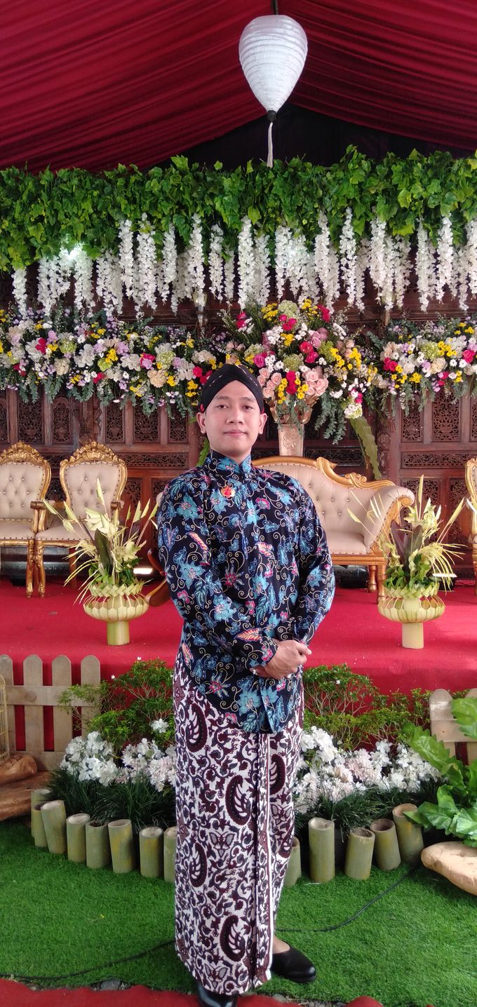 Traditional Wedding acara rumahan by Bagus Priyo Laksono MC - 004