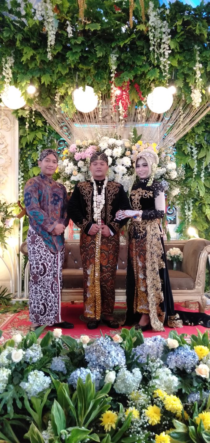 Traditional Wedding acara rumahan by Bagus Priyo Laksono MC - 002