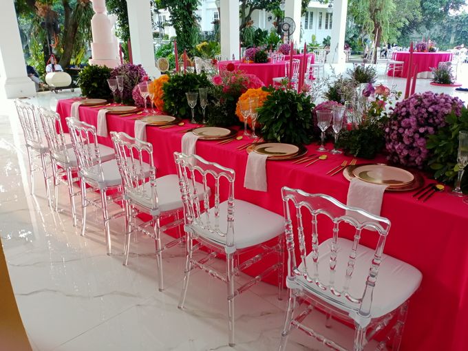 ACR Jakarta X The Manor Vendor Team by acrylicchairs.rent - 001 ACR Jakarta X The Manor Vendor Team by acrylicchairs.rent - 001