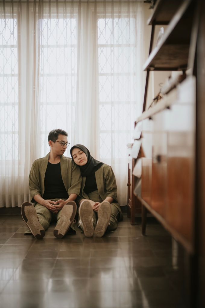 Shafira + Daffa pre-wedding photo session by The Witjaksana Photography - 007 Shafira + Daffa pre-wedding photo session by The Witjaksana Photography - 007