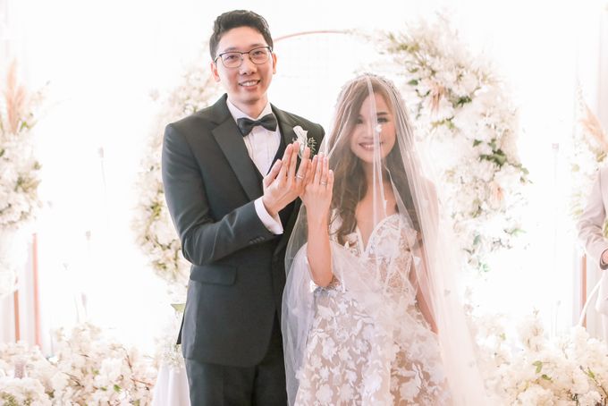 The Intimate Holy Matrimony of Stanley and Patricia by Mandarin Oriental, Jakarta - 011 The Intimate Holy Matrimony of Stanley and Patricia by Mandarin Oriental, Jakarta - 011