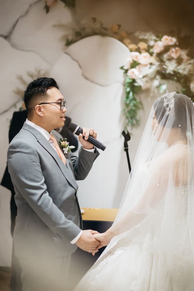 Indra & Yoan Wedding at Hilton by PRIDE Organizer - 014 Indra & Yoan Wedding at Hilton by PRIDE Organizer - 014