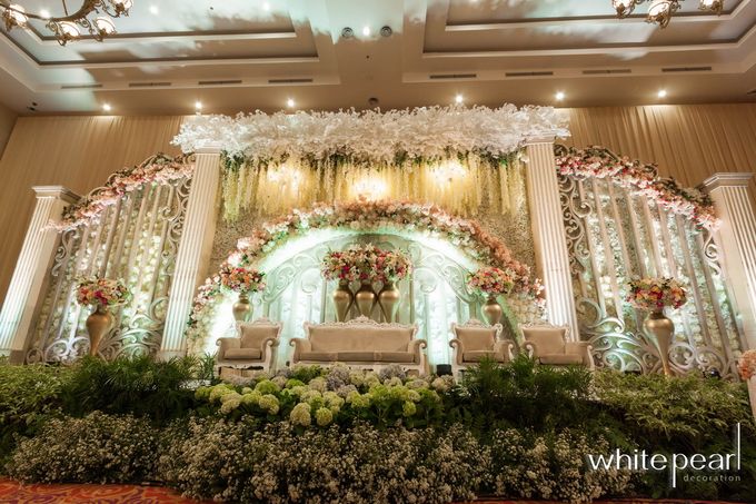 The Spring Club 2017 11 11 by White Pearl Decoration - 001