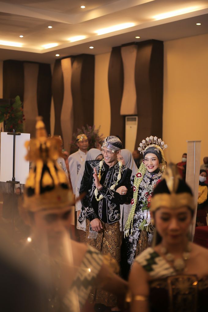 Wedding Reception | Luluk & Rifqi by Arisma Event Management - 003 Wedding Reception | Luluk & Rifqi by Arisma Event Management - 003