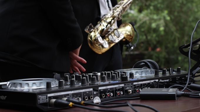 Wedding Reception feat Sax - first show on 2021 by DJ Perpi - 002 Wedding Reception feat Sax - first show on 2021 by DJ Perpi - 002