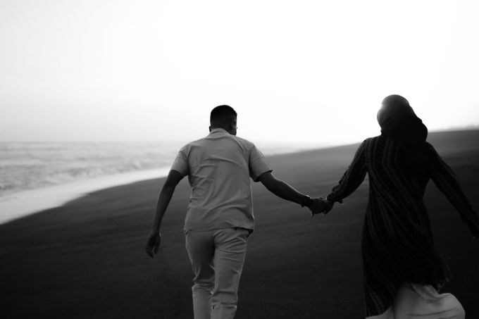 Prewedding of Dewi & Ikhsan by TANTRAPANA PHOTOGRAPHY - 004 Prewedding of Dewi & Ikhsan by TANTRAPANA PHOTOGRAPHY - 004