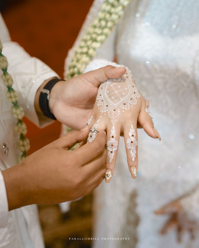 The Akad of dr Wulan & dr Adnan by Mimi Makeup Art Wedding - 013