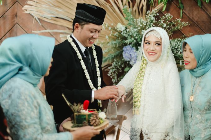 The Wedding of Ratri & Hendro by LM Wedding Planner & Event Organizer - 020