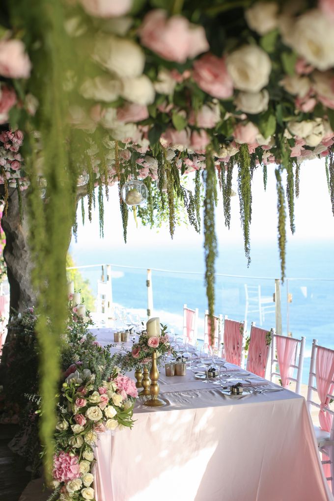 Mesmerizing Cave Wedding at Ocean Bali by Silverdust Decoration - 007 Mesmerizing Cave Wedding at Ocean Bali by Silverdust Decoration - 007