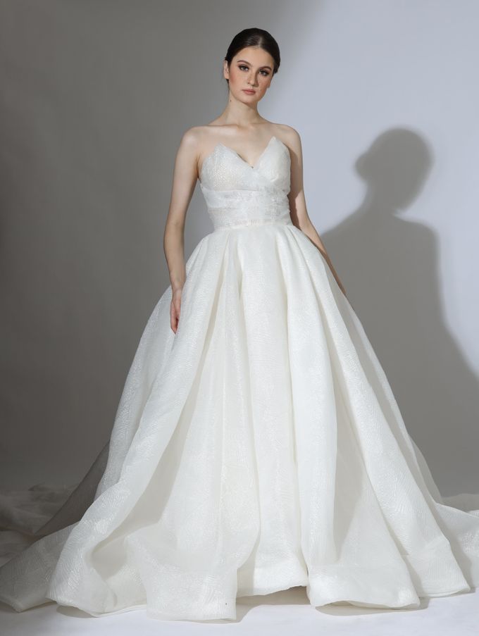 Wedding Gown by LOTA | LAURENT AGUSTINE - 024 Wedding Gown by LOTA | LAURENT AGUSTINE - 024