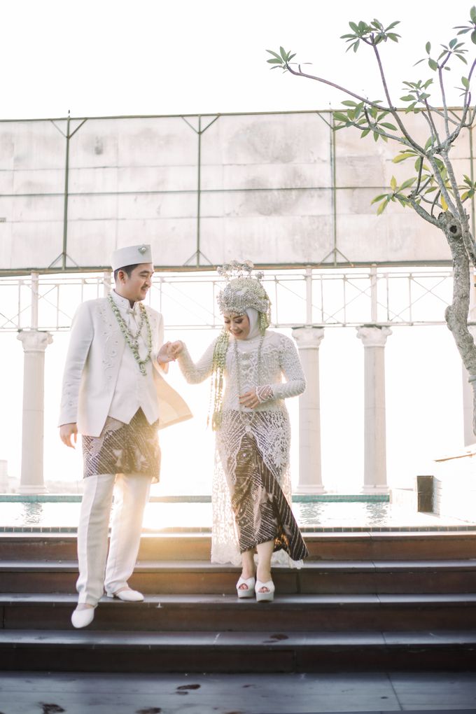 Sundanese Tradional Wedding - Gita & Putra by vimistudio - 001