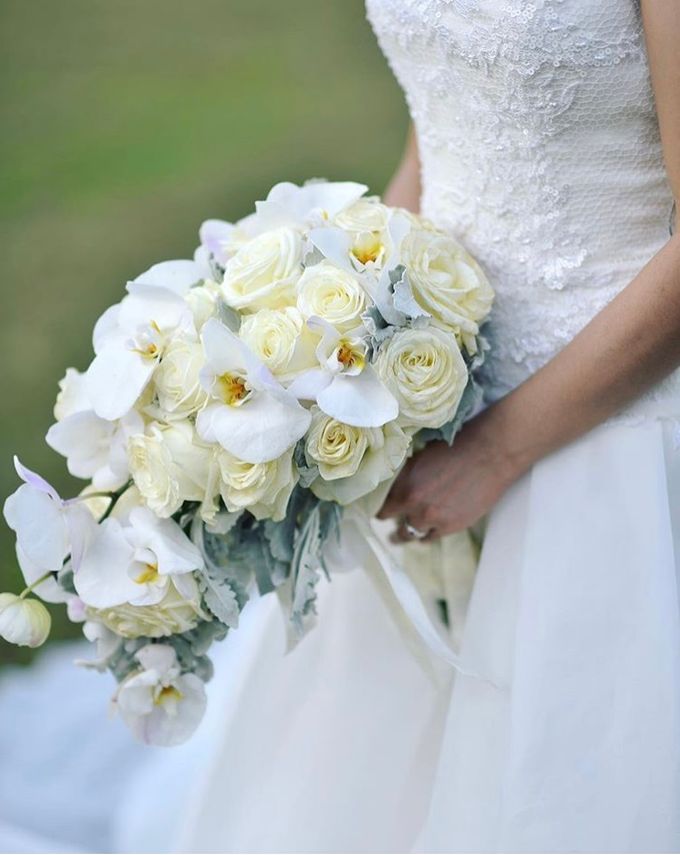 Bridal Bouquets by Natural Art Flowers and Decors - 007 Bridal Bouquets by Natural Art Flowers and Decors - 007