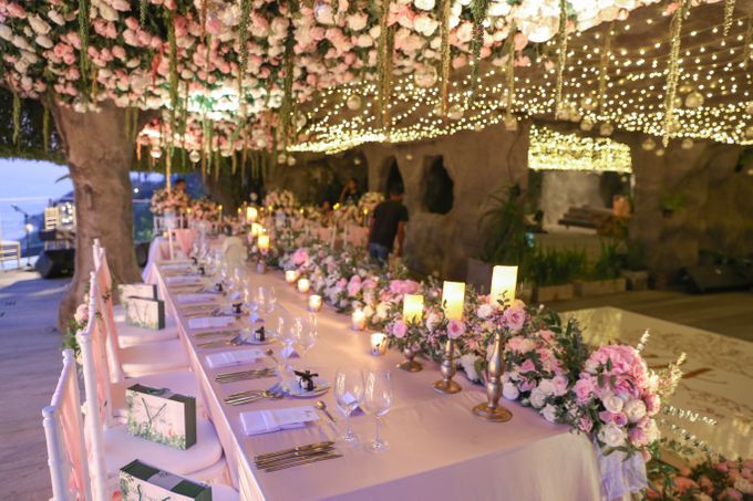 Mesmerizing Cave Wedding at Ocean Bali by Silverdust Decoration - 034 Mesmerizing Cave Wedding at Ocean Bali by Silverdust Decoration - 034