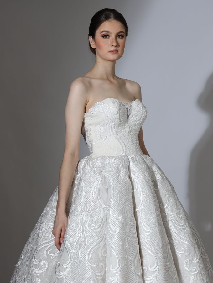 Wedding Gown by LOTA | LAURENT AGUSTINE - 031 Wedding Gown by LOTA | LAURENT AGUSTINE - 031