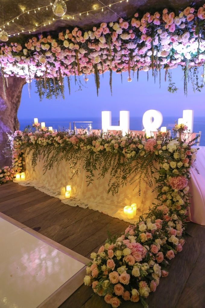 Mesmerizing Cave Wedding at Ocean Bali by Silverdust Decoration - 037 Mesmerizing Cave Wedding at Ocean Bali by Silverdust Decoration - 037