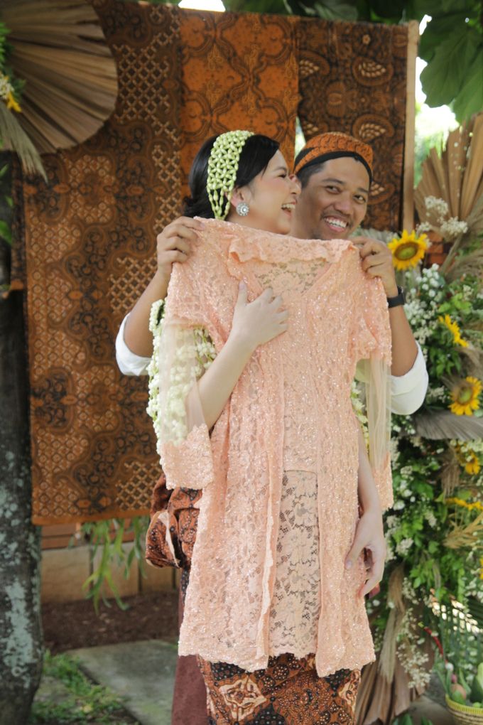 Mitoni Iku by Arum Ndalu Sanggar Rias Pengantin - 011 Mitoni Iku by Arum Ndalu Sanggar Rias Pengantin - 011