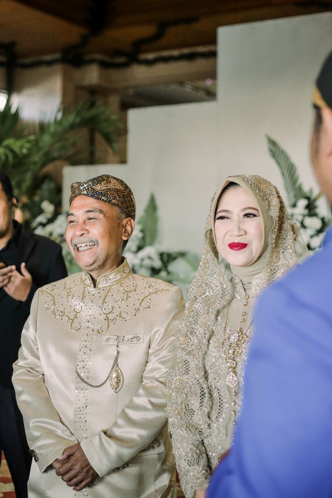 Sundanese Tradional Wedding - Gita & Putra by vimistudio - 008