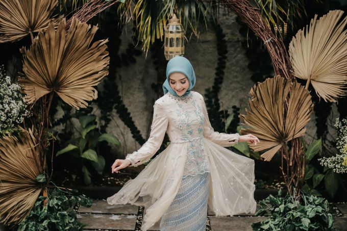 The Engagement of Melly & Wisnu by alienco photography - 016