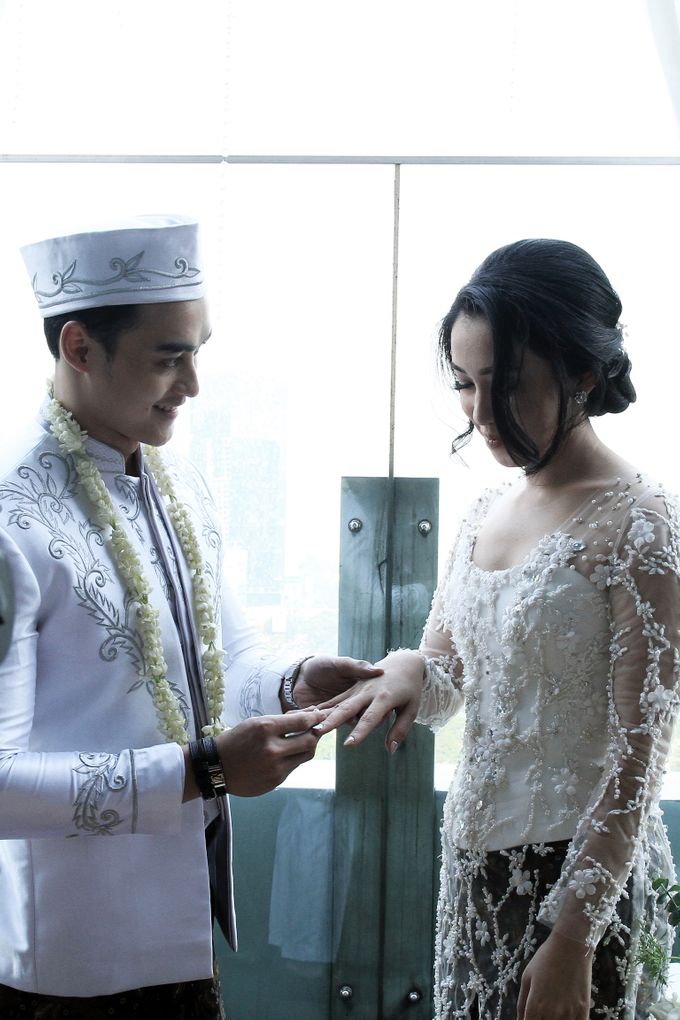 rani & dika akad nikah by Our Wedding & Event Organizer - 016