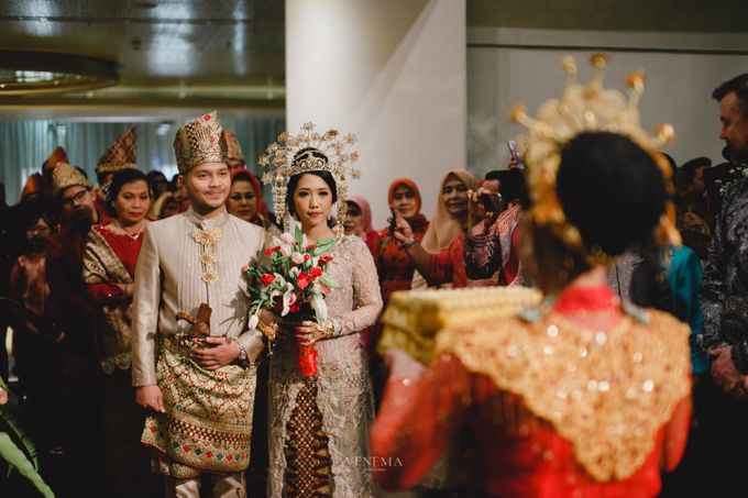 Pernikahan Adat Melayu Modern Ala Almira dan Aghnia by The Serenade Organizer - 007 Pernikahan Adat Melayu Modern Ala Almira dan Aghnia by The Serenade Organizer - 007