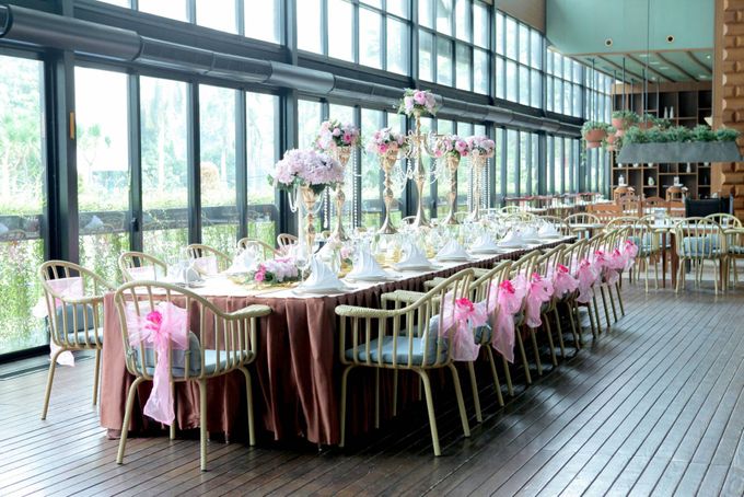 Premium Intimate Wedding at Astorn Priority Hotel Jakarta by Bright Wedding Jakarta - 006 Premium Intimate Wedding at Astorn Priority Hotel Jakarta by Bright Wedding Jakarta - 006