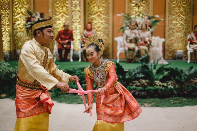 Pernikahan Adat Melayu Modern Ala Almira dan Aghnia by The Serenade Organizer - 012 Pernikahan Adat Melayu Modern Ala Almira dan Aghnia by The Serenade Organizer - 012
