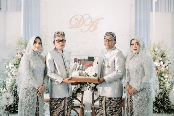 Devi & Anggi Wedding Decoration at Gedong Putih by Valentine Wedding Decoration - 004 Devi & Anggi Wedding Decoration at Gedong Putih by Valentine Wedding Decoration - 004