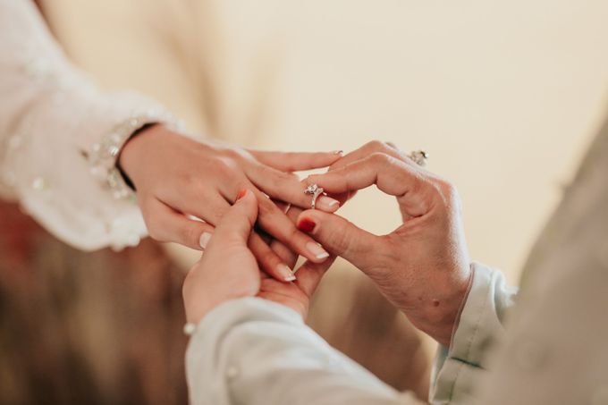 The Engagement of Melly & Wisnu by alienco photography - 036 The Engagement of Melly & Wisnu by alienco photography - 036
