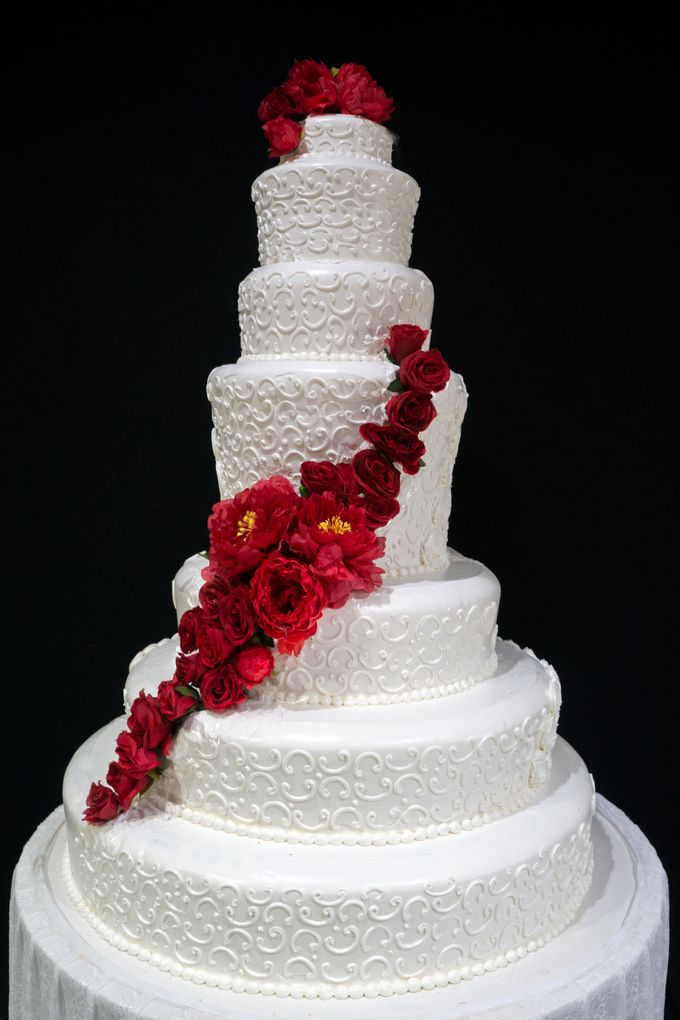 The Wedding Cake by Damai Wedding Cake by Damai Wedding Cake - 001 The Wedding Cake by Damai Wedding Cake by Damai Wedding Cake - 001