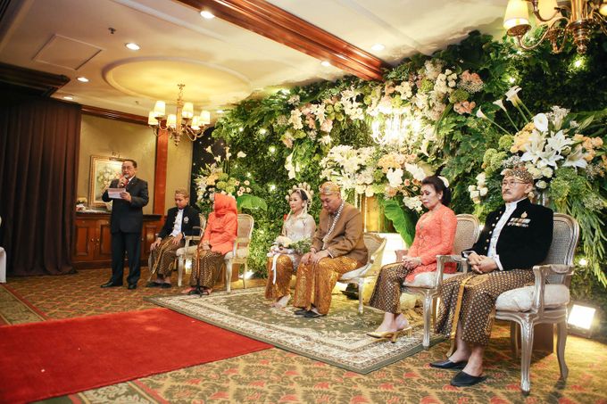 Traditional Wedding of Ami & Adi by MERCANTILE PENTHOUSE WEDDING - 018 Traditional Wedding of Ami & Adi by MERCANTILE PENTHOUSE WEDDING - 018