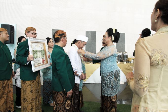 Bella & Nugroho Akad Nikah by Debby Sintya Make Up Studio - 002