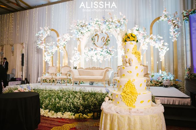 Wedding Day Yeda-Thomas at Novotel Mangga Dua by Alissha Bride - 036