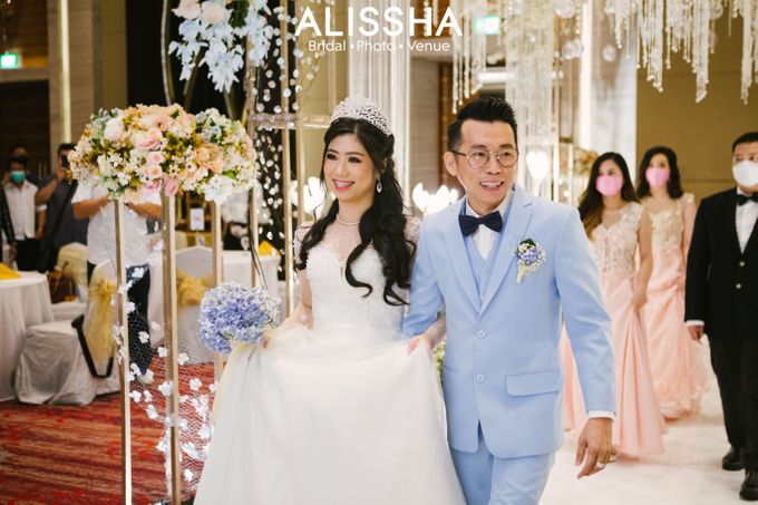 Wedding Day Yeda-Thomas at Novotel Mangga Dua by Alissha Bride - 045