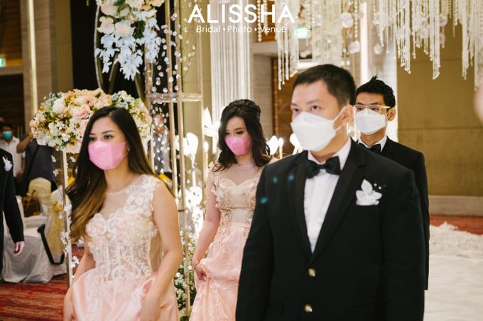 Wedding Day Yeda-Thomas at Novotel Mangga Dua by Alissha Bride - 046 Wedding Day Yeda-Thomas at Novotel Mangga Dua by Alissha Bride - 046