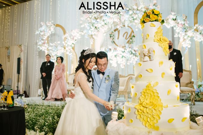 Wedding Day Yeda-Thomas at Novotel Mangga Dua by Alissha Bride - 048