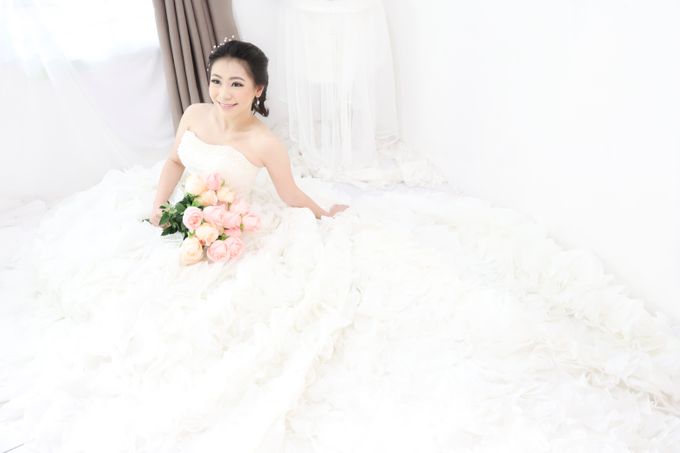 Wedding gown ready by Caramells - 006 Wedding gown ready by Caramells - 006